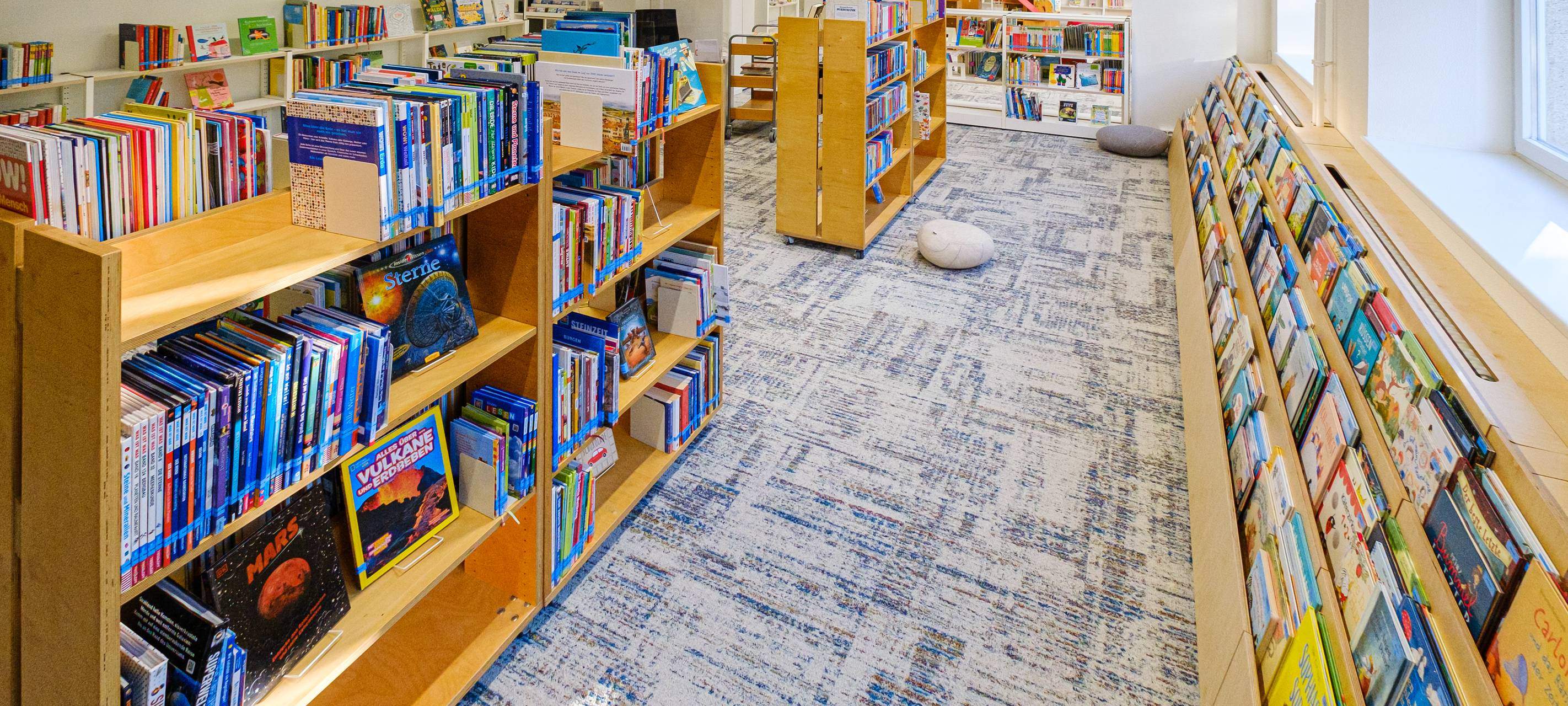 Bücherregale in der Lebendigen Bibliothek in Bottrop