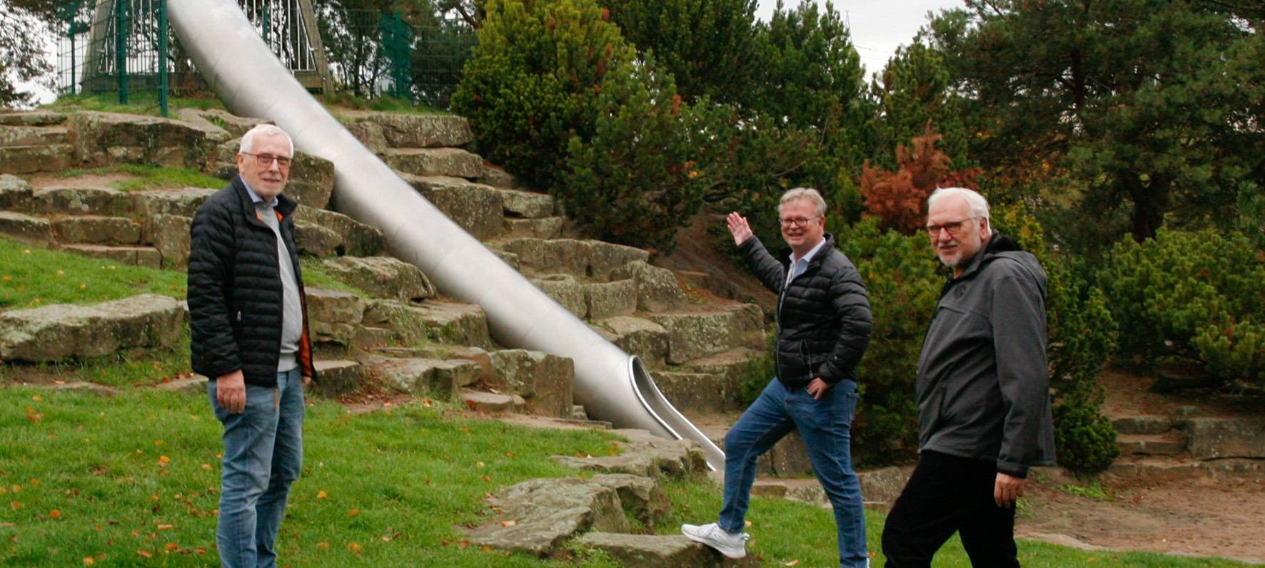 Der Rutschenturm mit Röhrenrutsche im Kinderland des Gelsenkirchener Nordsternparks