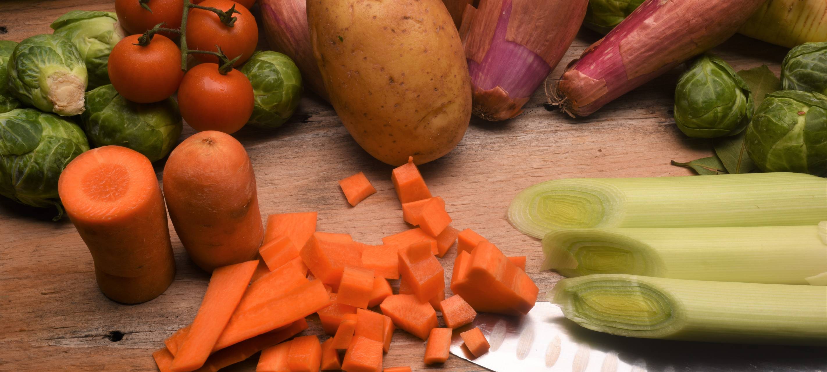 Rosmarin-Kasseler mit Balsamico-Rotwein-Schalotten