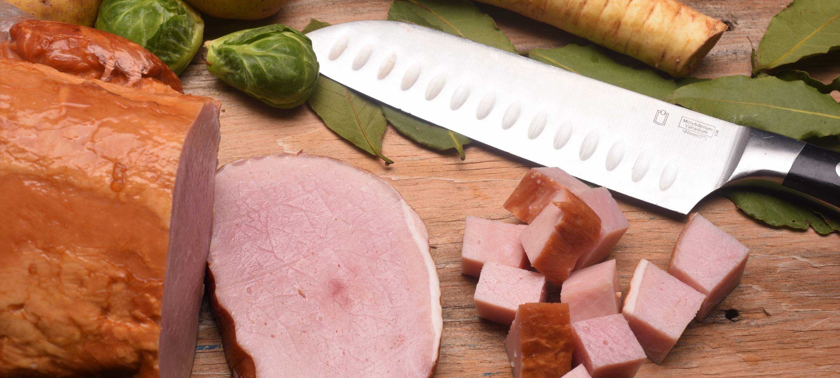 Rosmarin-Kasseler mit Balsamico-Rotwein-Schalotten