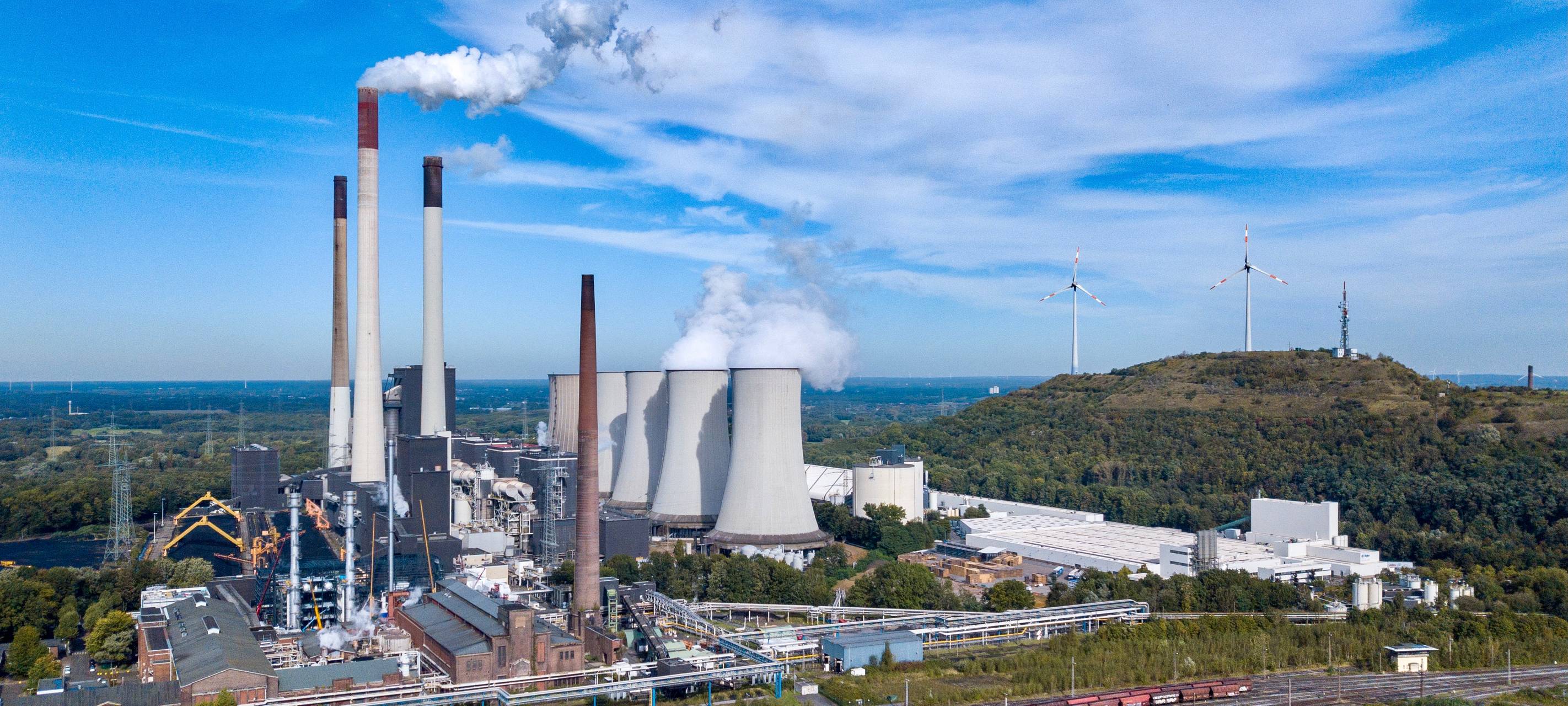 Das Uniper-Kraftwerk in Gelsenkirchen-Scholven aus der Ferne