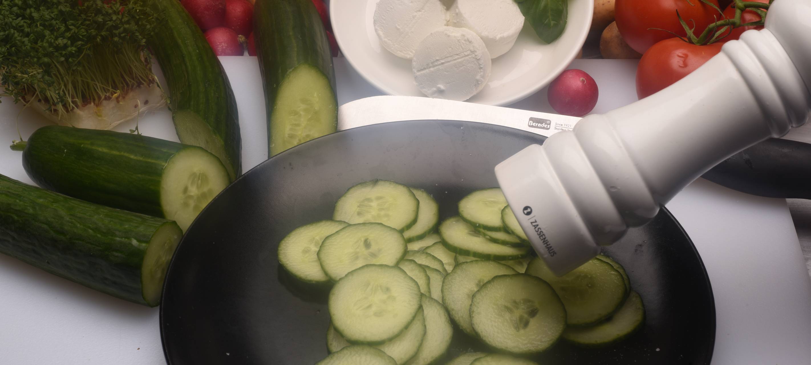 Ziegenkäse in Nusskruste mit warmem fränkischen Kartoffelsalat