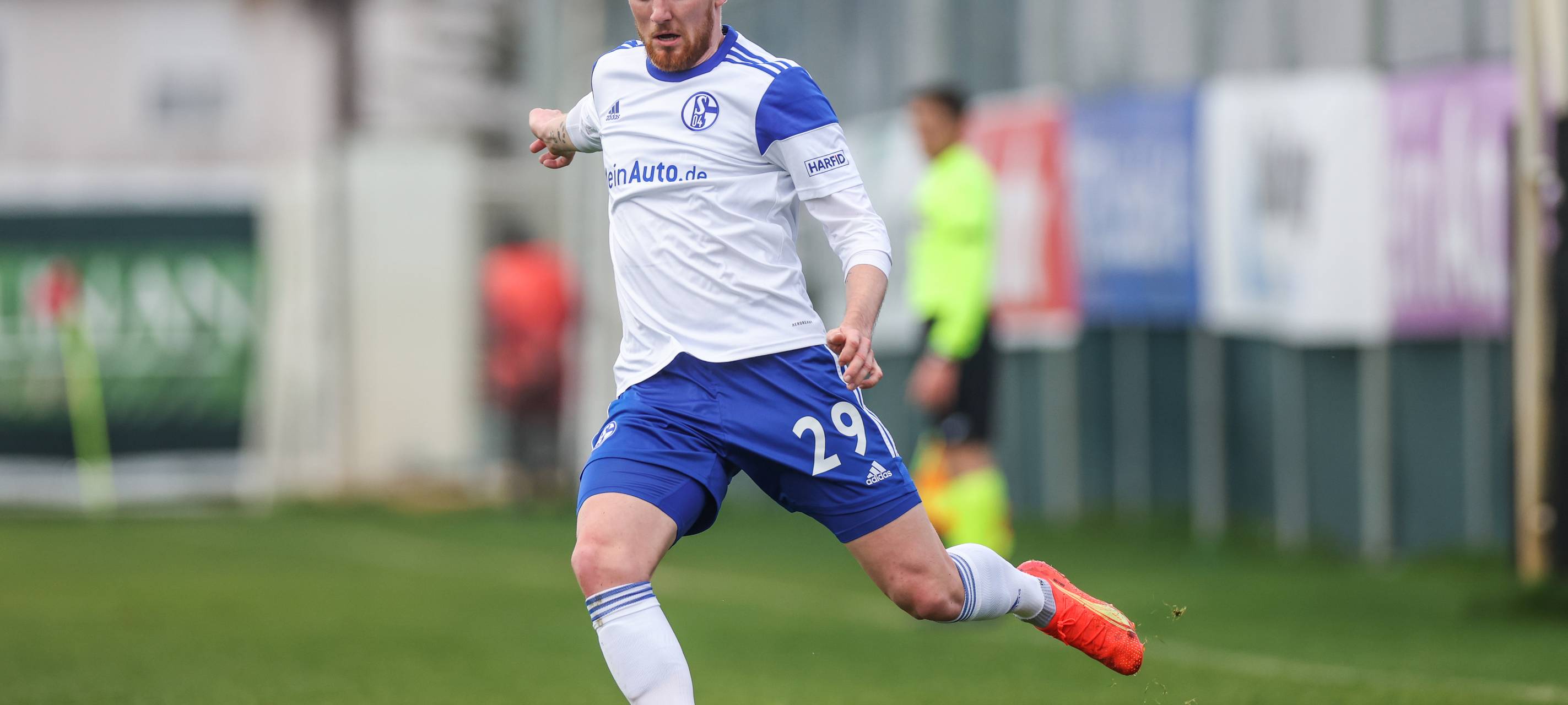 Tobias Mohr beim Schalke-Testspiel gegen den 1. FC Nürnberg