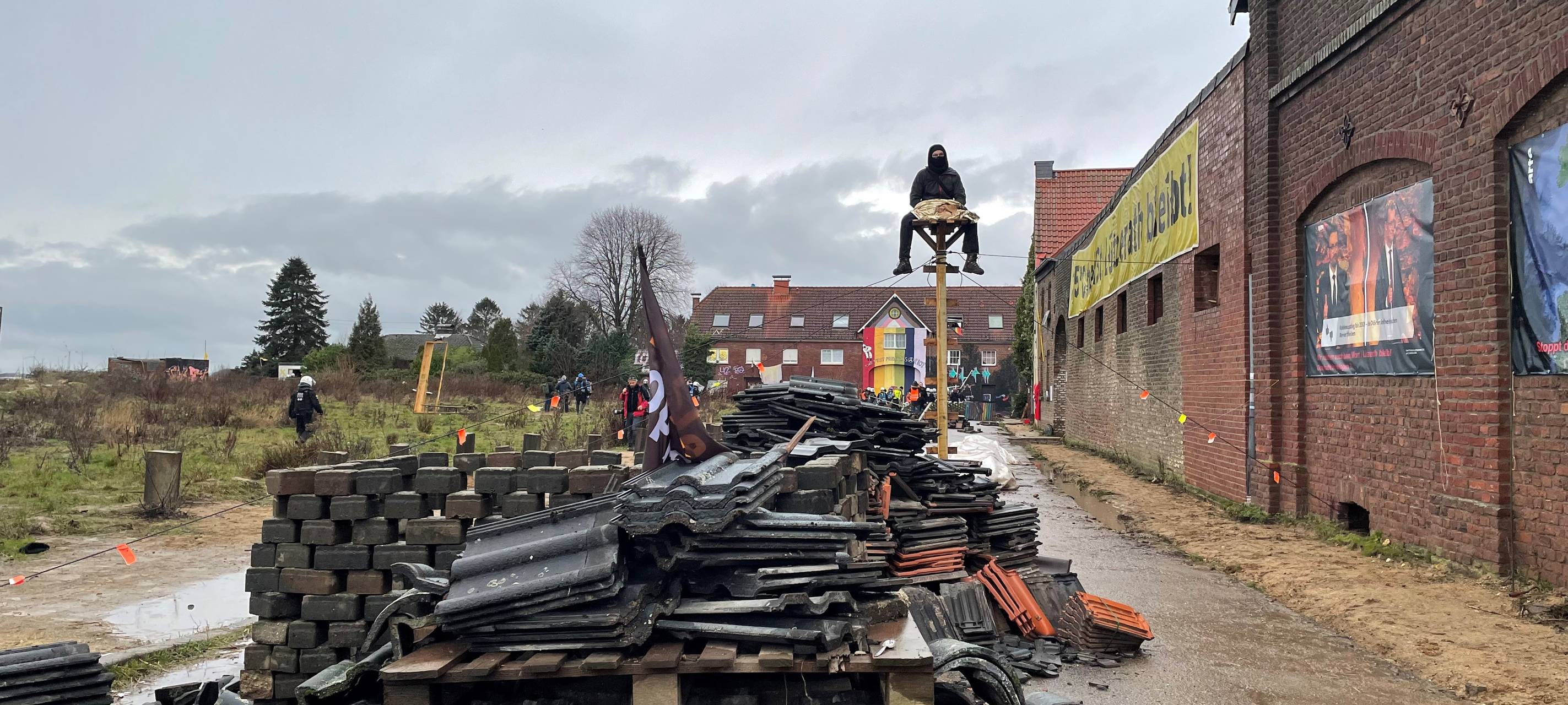 Liveticker zum Mittwoch: Polizei startet mit Räumung des Geländes in Lützerath