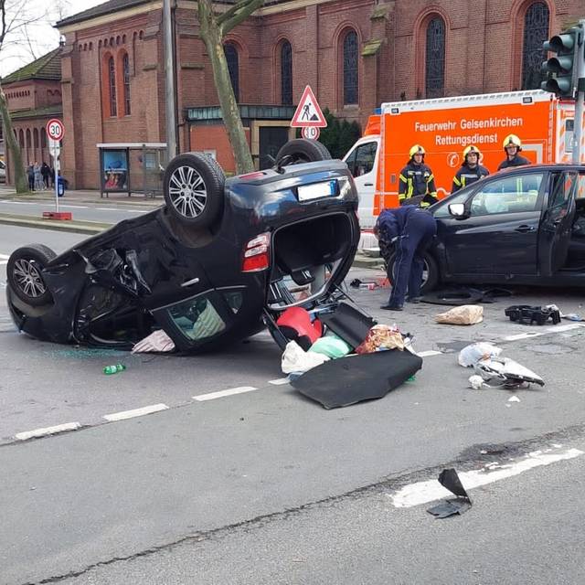 Unfall Kurt-Schumacher-Straße Ecke Grillostraße