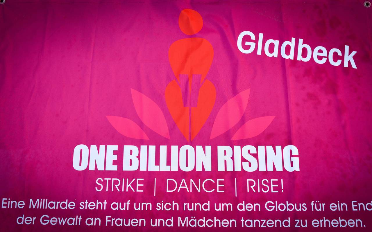 Plakat zu "One Billion Rising" in Gladbeck