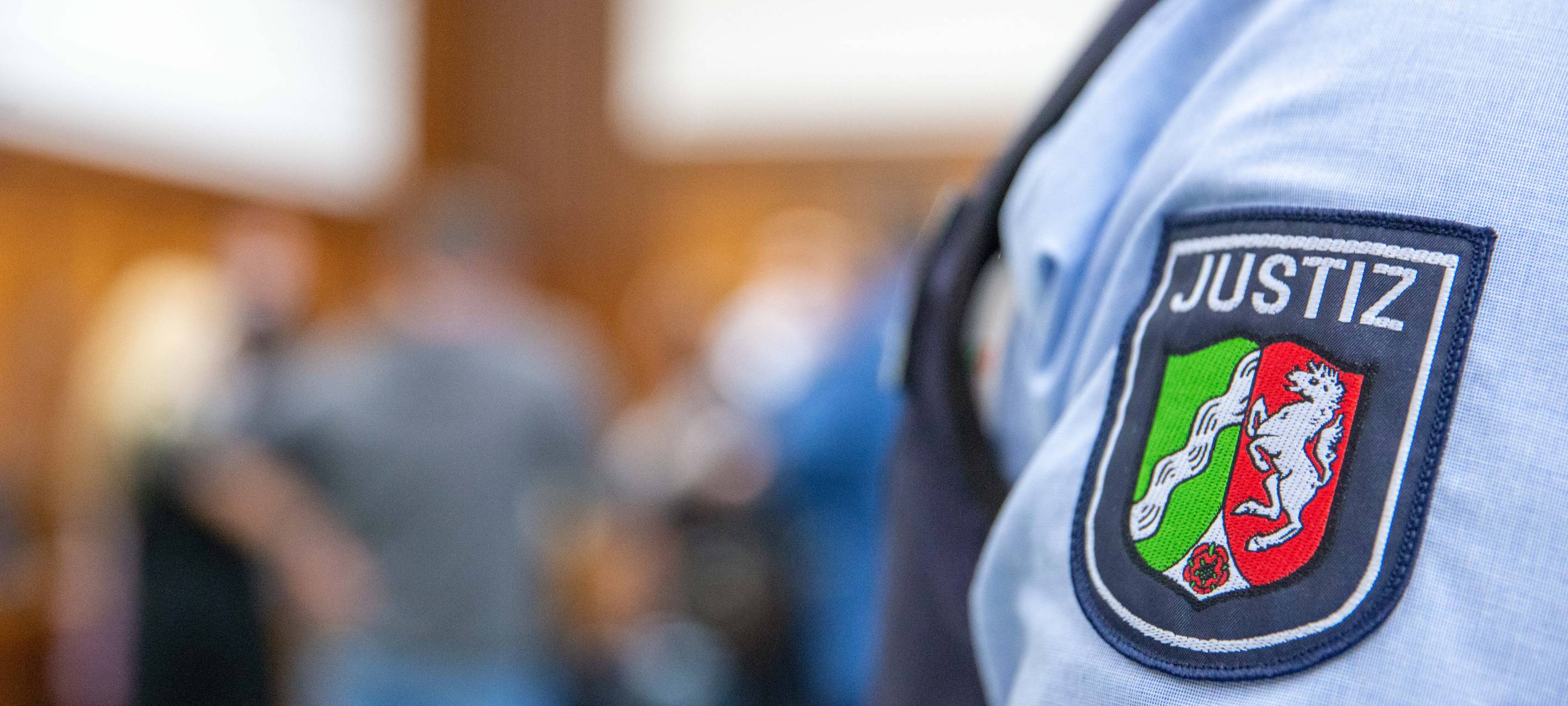 Justizbeamter im Gerichtssaal