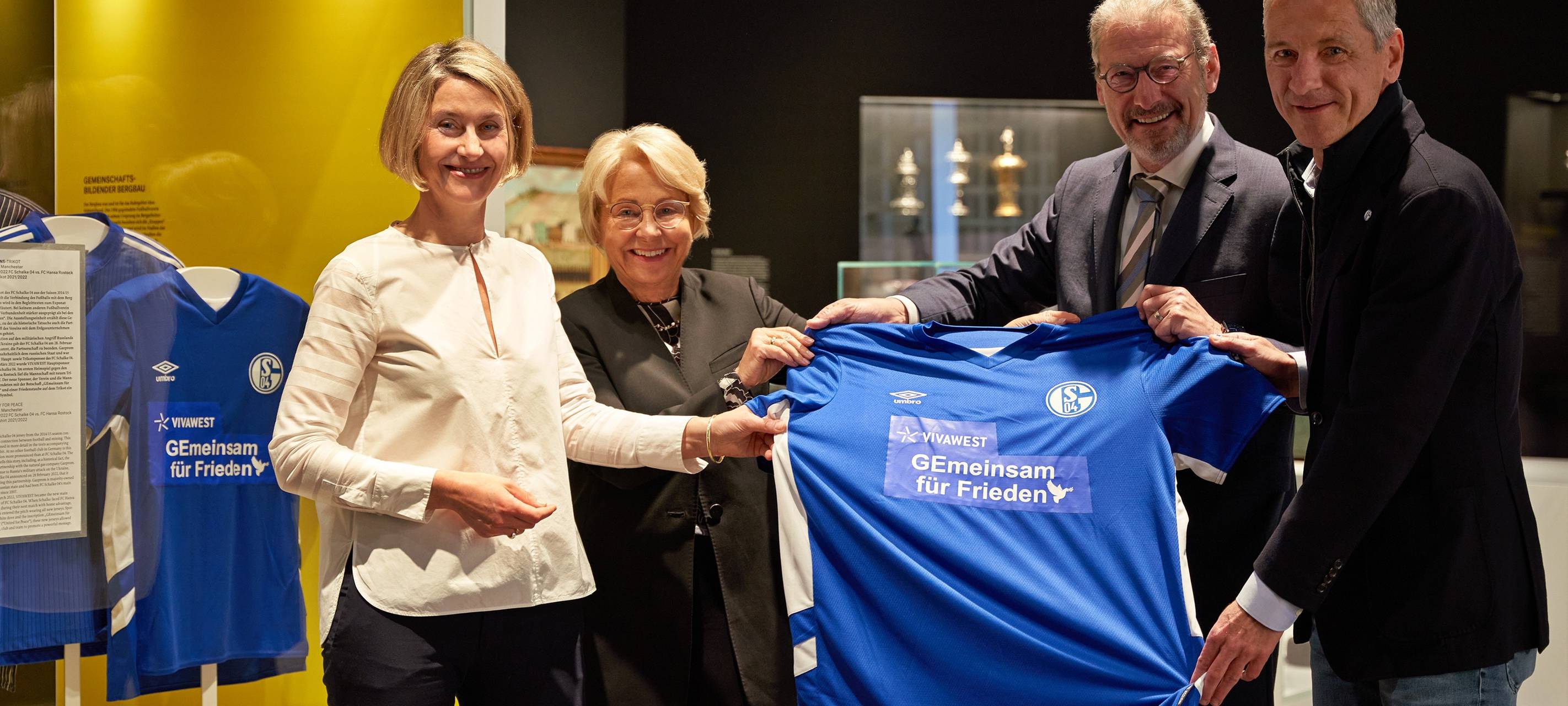 Schalker Friedenstrikot GEmeinsam für den Frieden