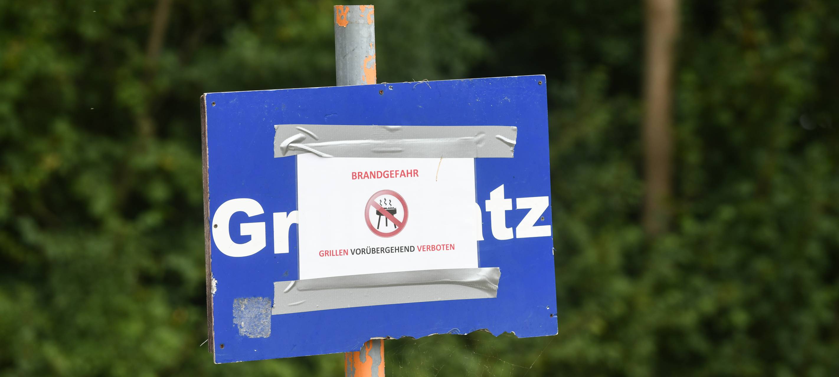 Schild "Grillen verboten"