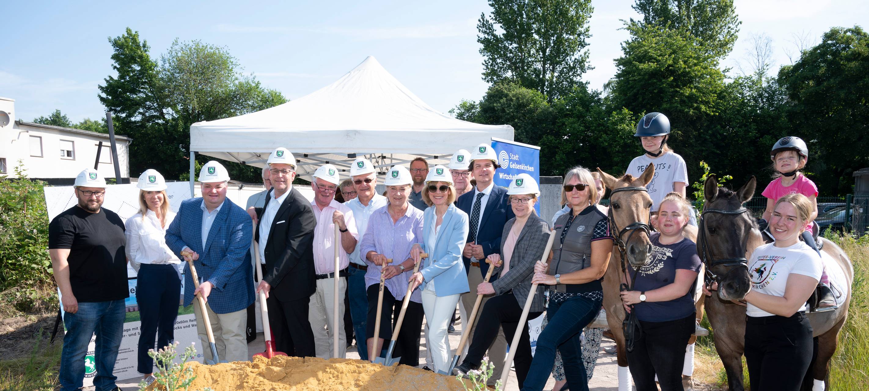 Spatenstich für Reitanlage in Gelsenkirchen