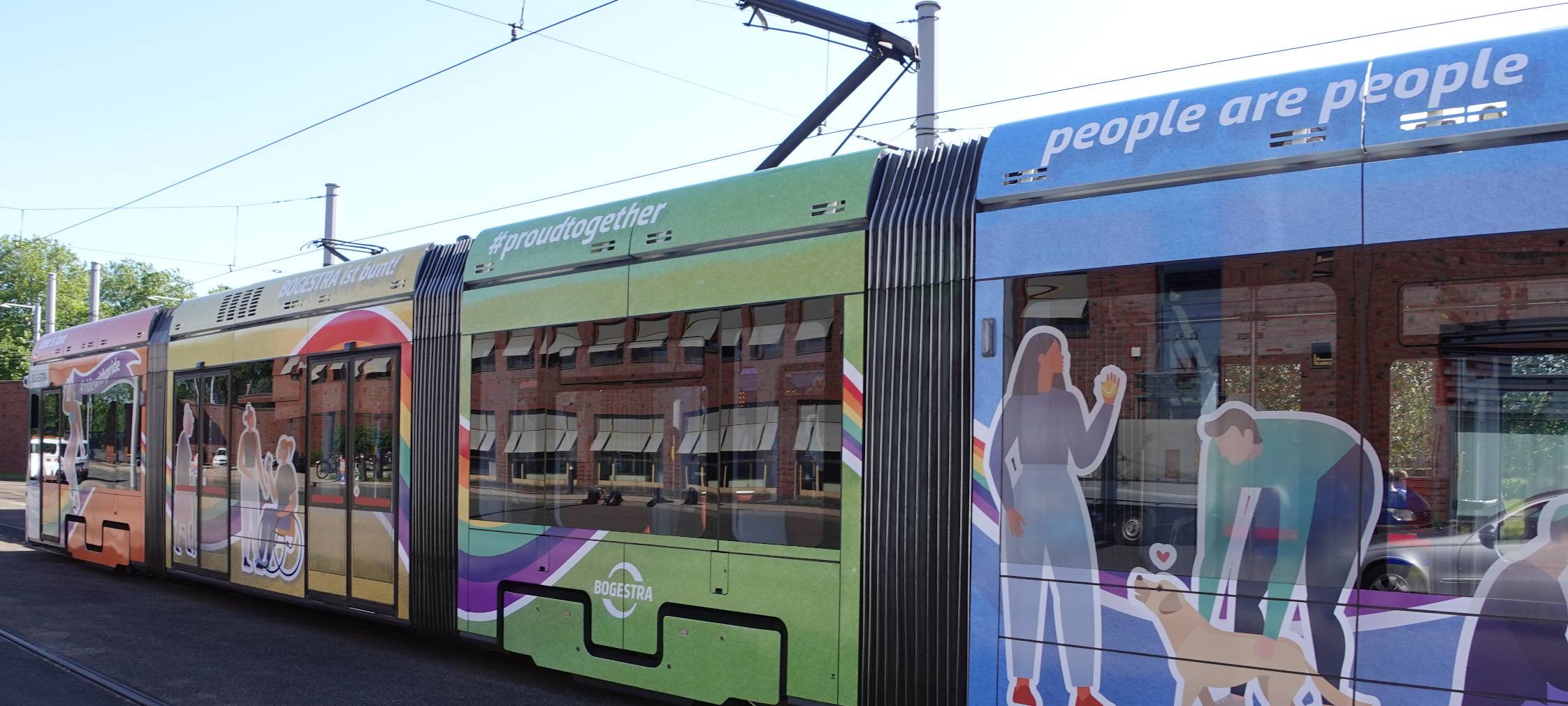 Bogestra bringt Regenbogenbahn auf die Schiene