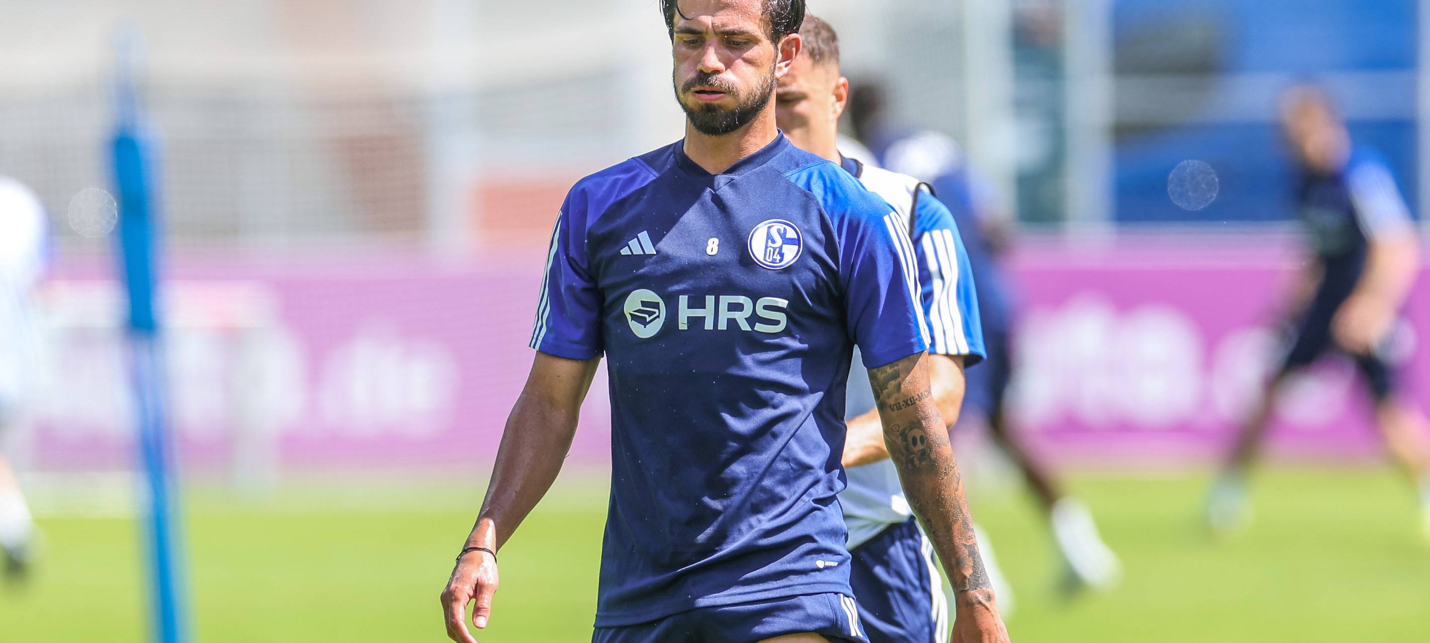 Danny Latza gibt die Kapitänsbinde ab