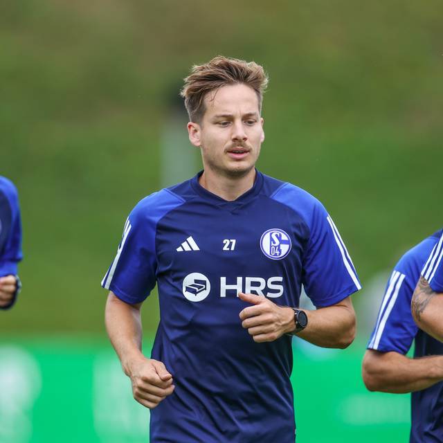 Schalke-Spieler Cedric Brunner 