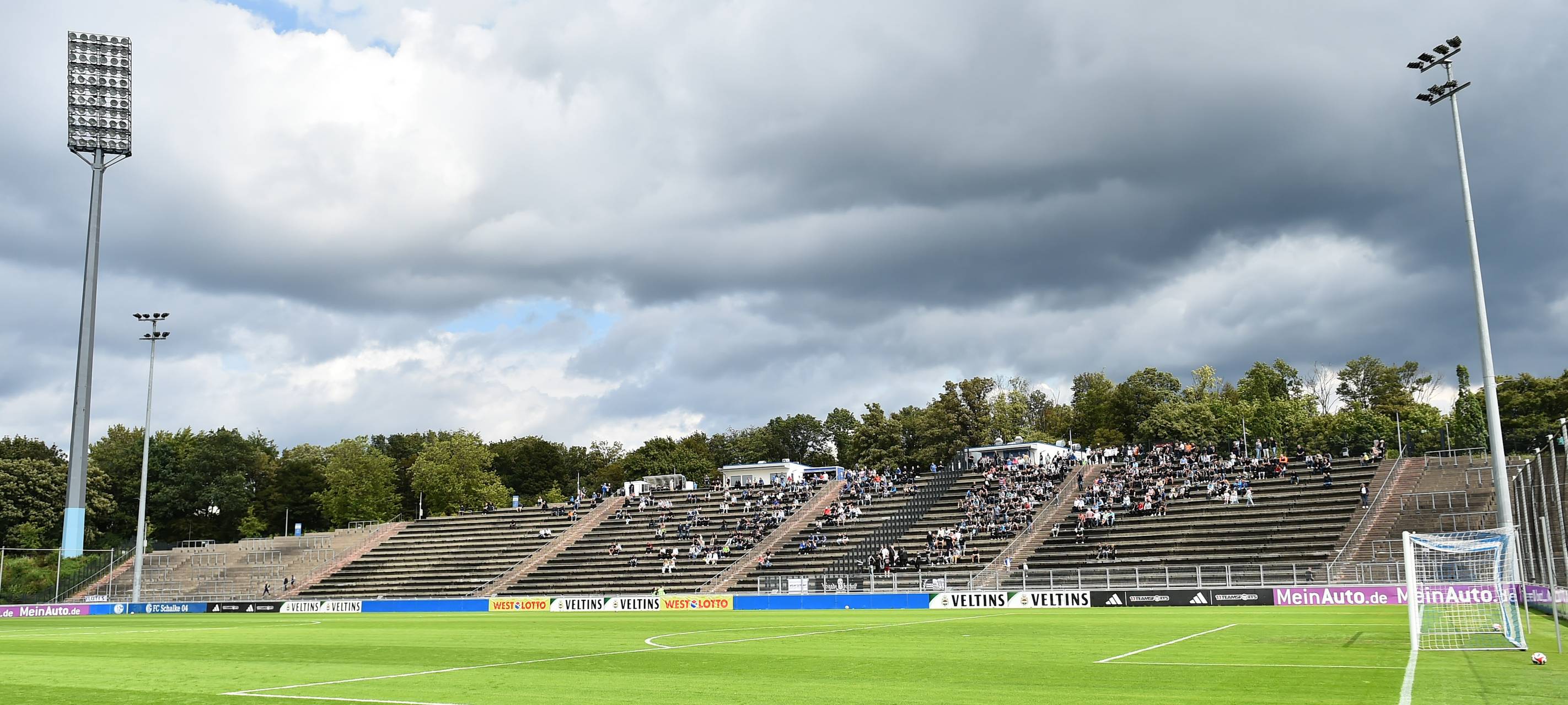 Schalke testet gegen NAC Breda