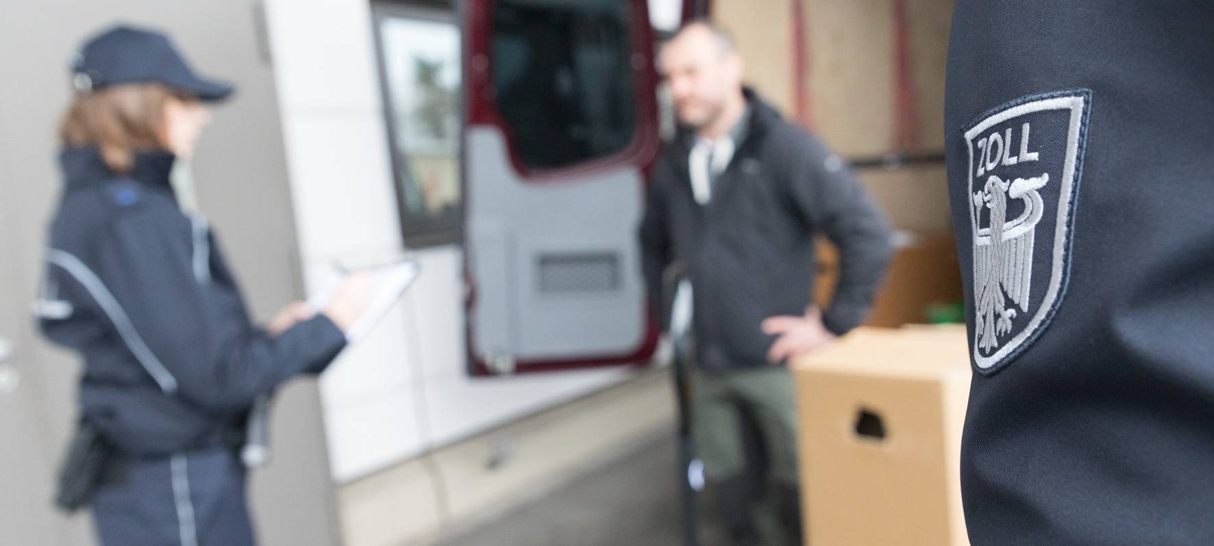 Zoll: Vorbildliche Paketdienstleister bei uns