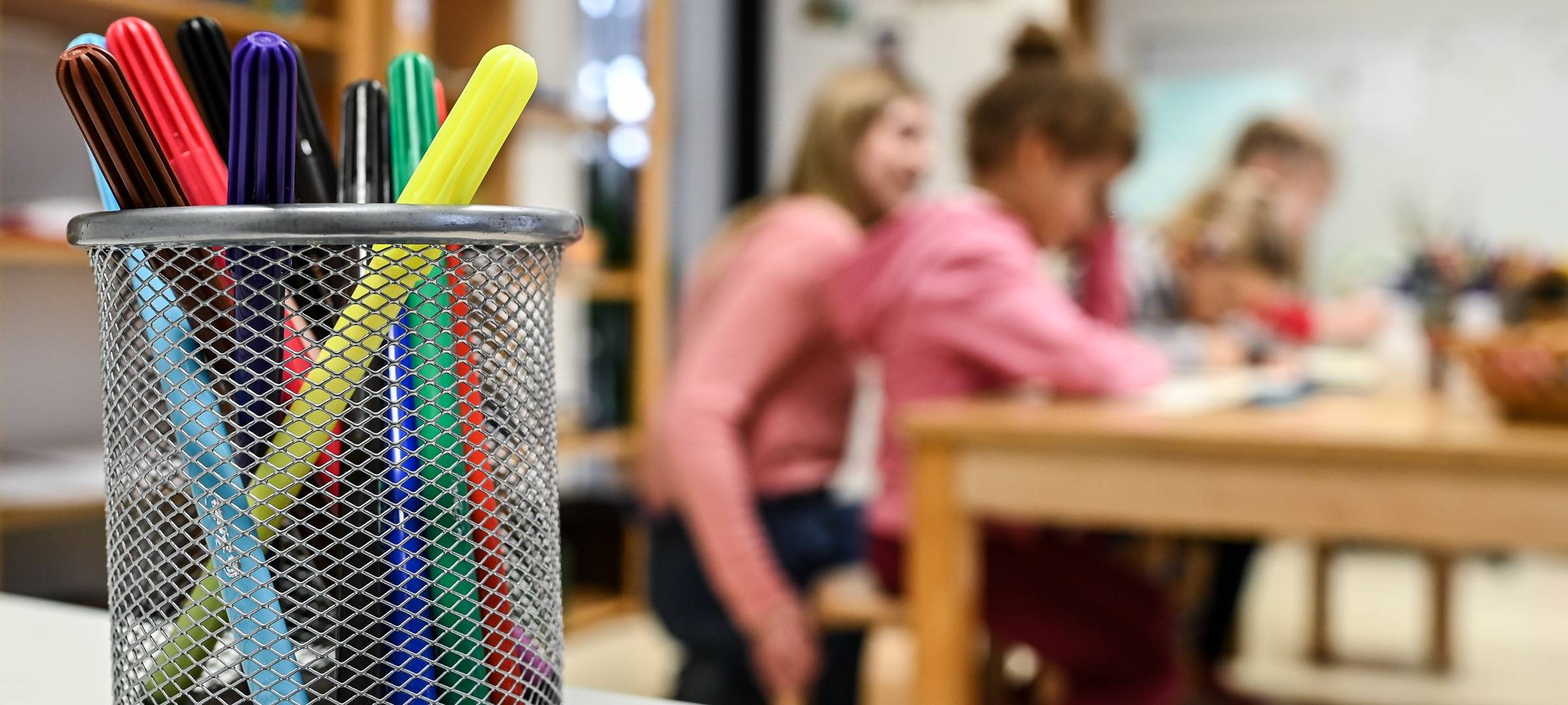 Elternbeiträge bleiben stabil, Kita-Neubauten auf Eis