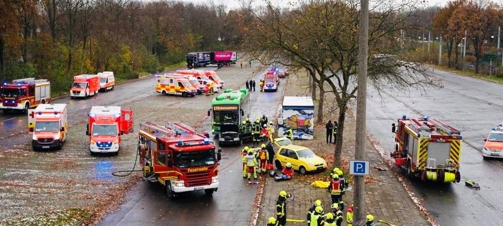 Gelsenkirchen: Feuerwehr-Großübung zur EM-Vorbereitung