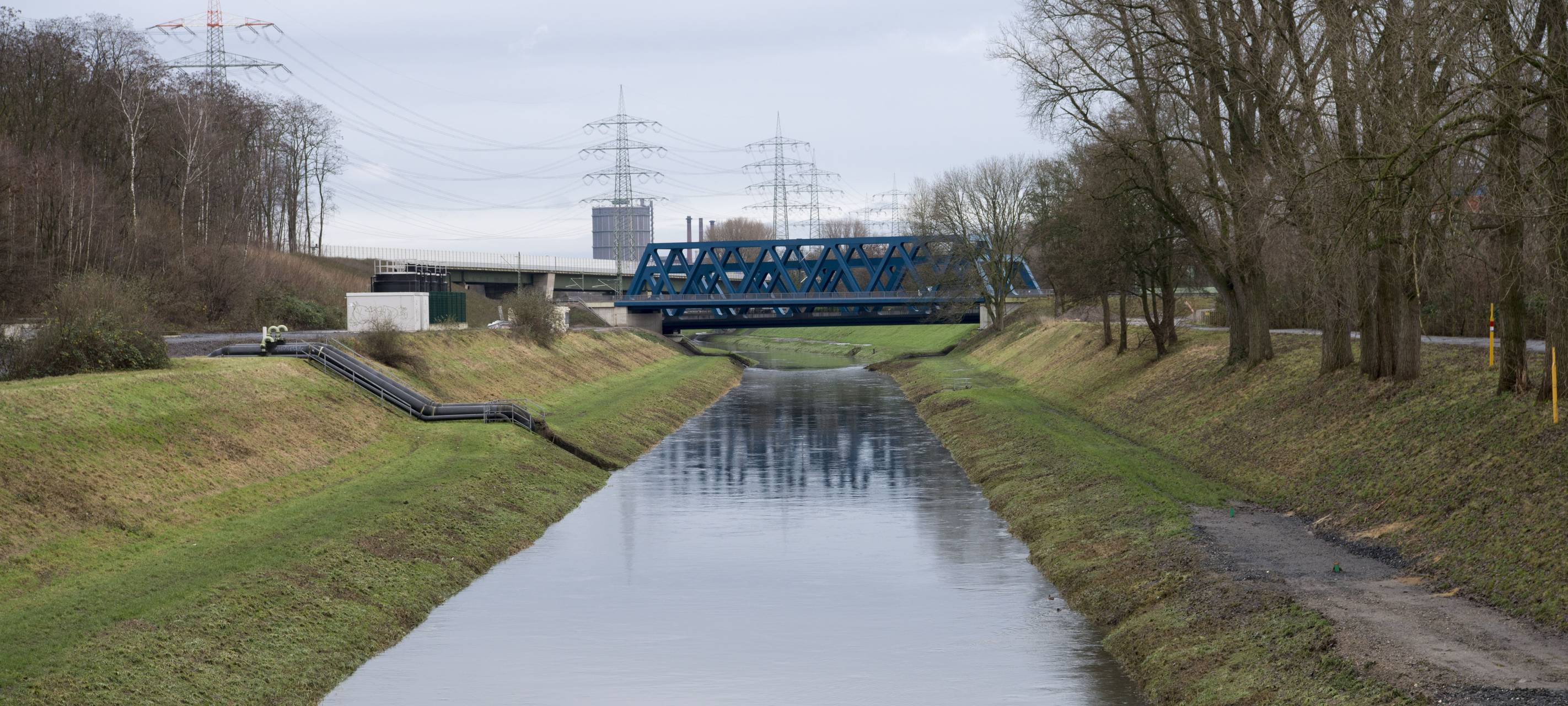 Emscherpegel durch Dauerregen stark gestiegen
