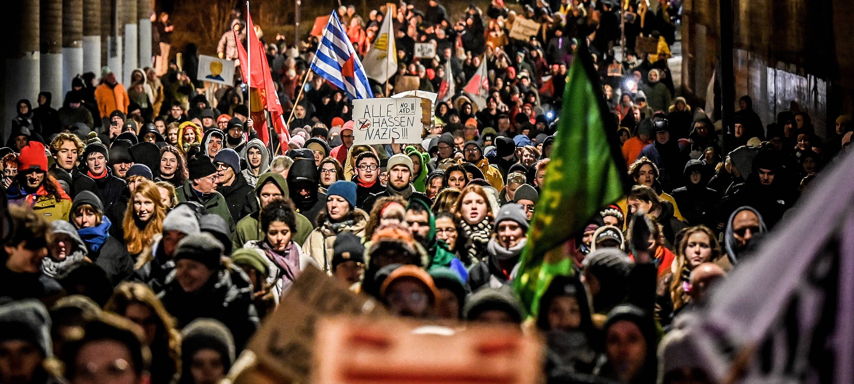 AfD-Veranstaltung und Gegendemos in Gelsenkirchener City