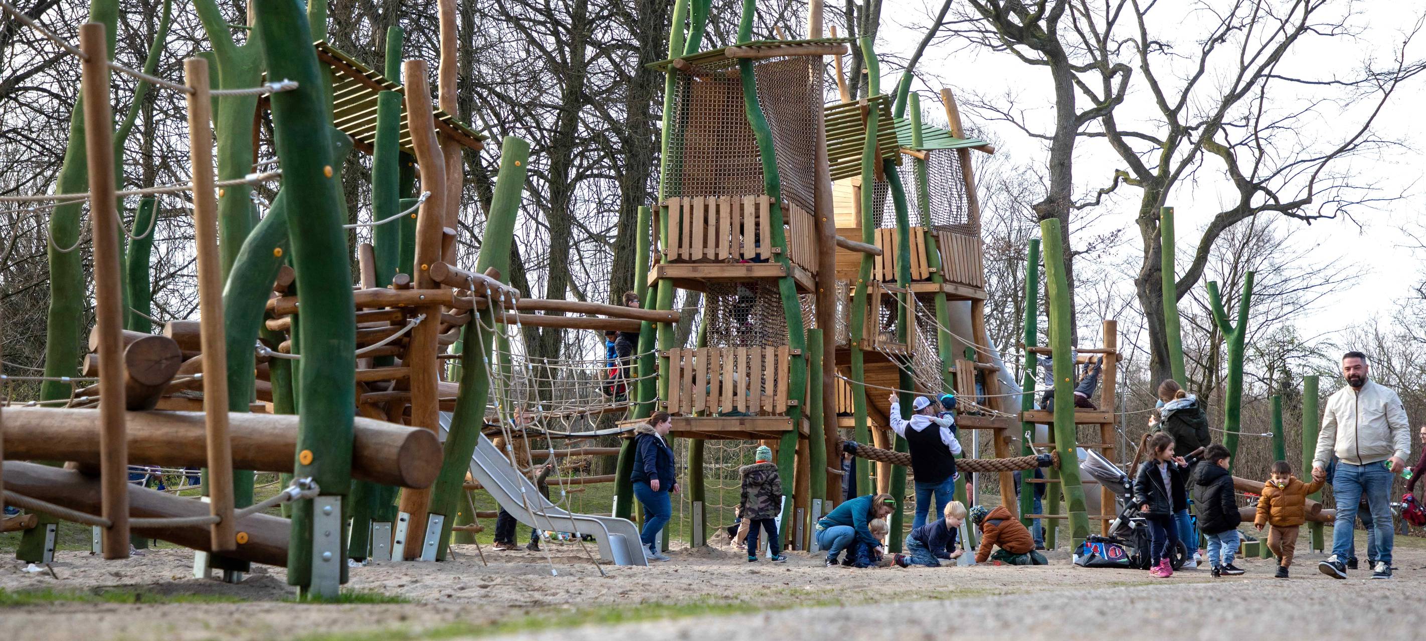 Bottroper Stadtgarten: Spielgeräte bleiben abgesperrt