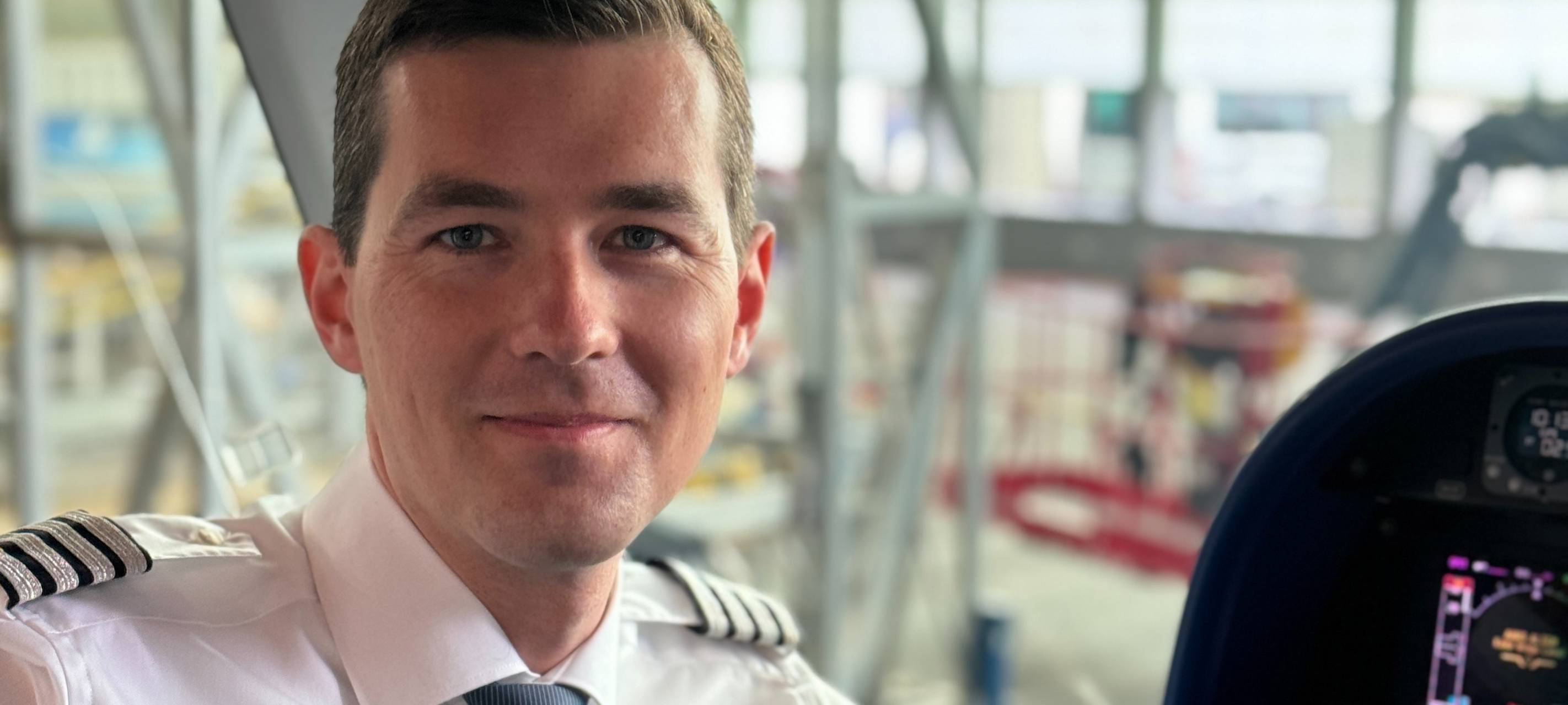 Zeppelin-Pilot fliegt über das Ruhrgebiet