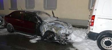 Auto in Gelsenkirchen in Brand gesetzt