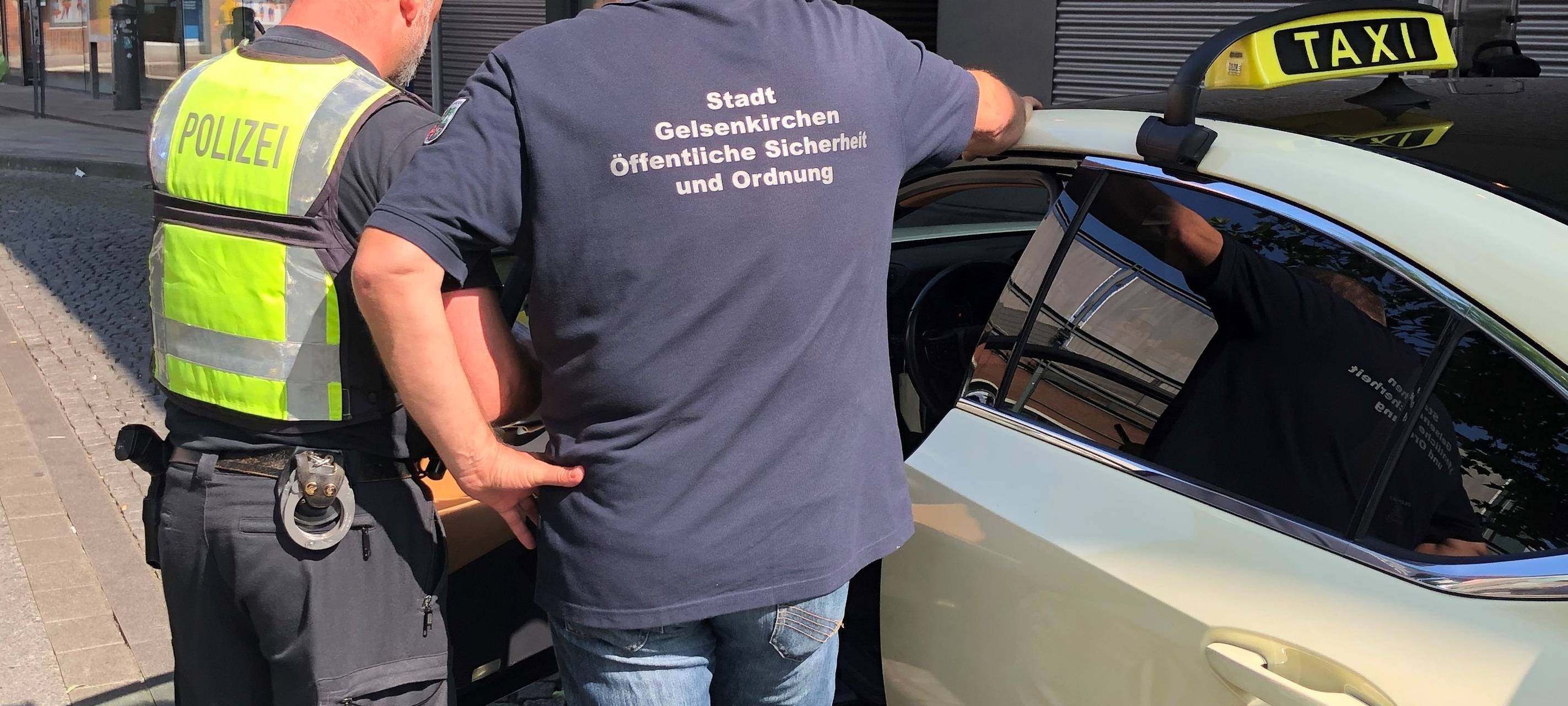 Taxi-Kontrollen in Gelsenkirchen - Polizei zufrieden