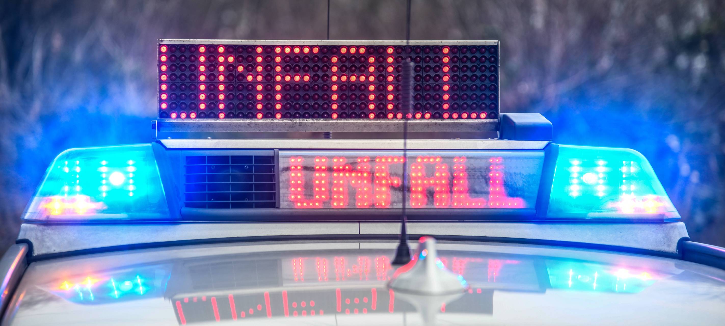 Unfall in Gladbeck: Auto überschlägt sich