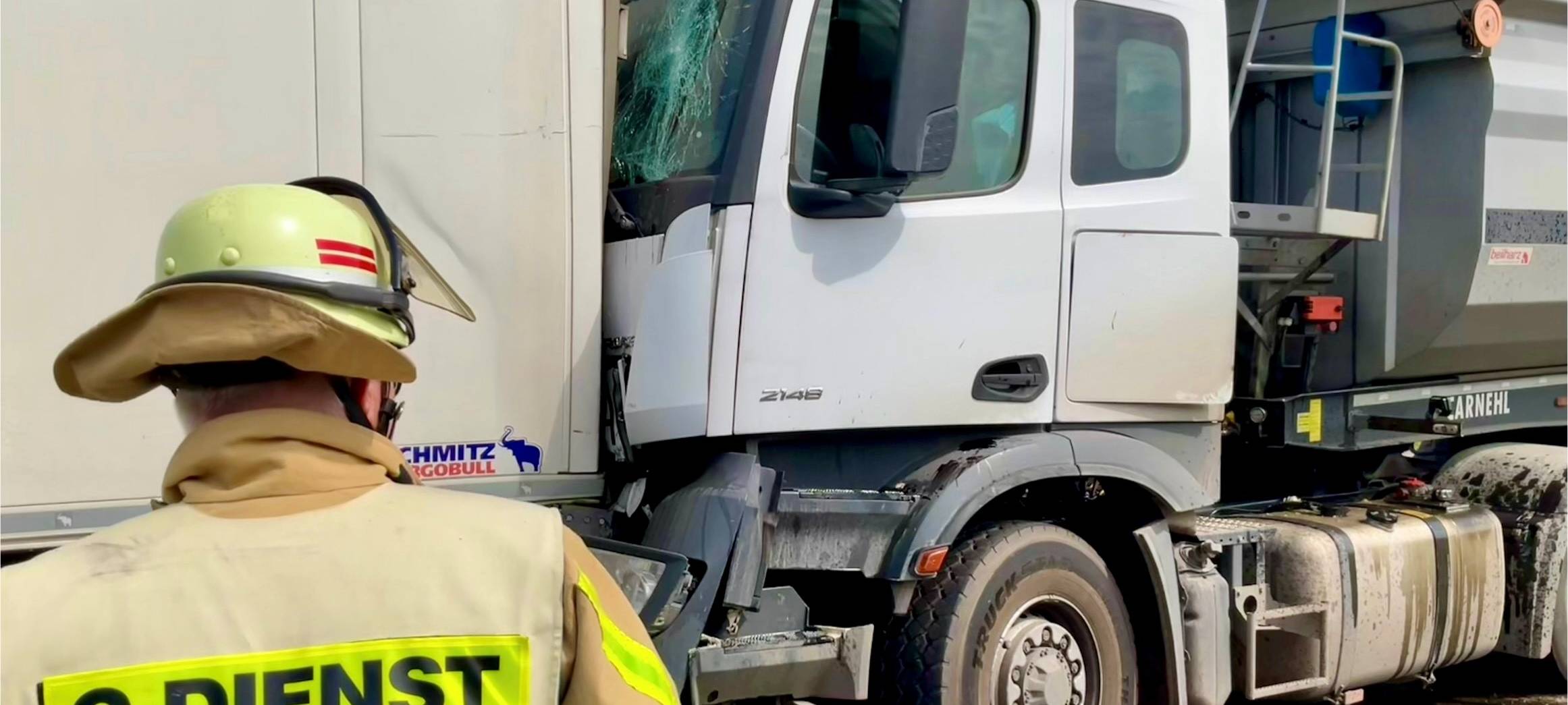 Gladbeck/Bottrop: Unfall mit zwei LKW auf der A2