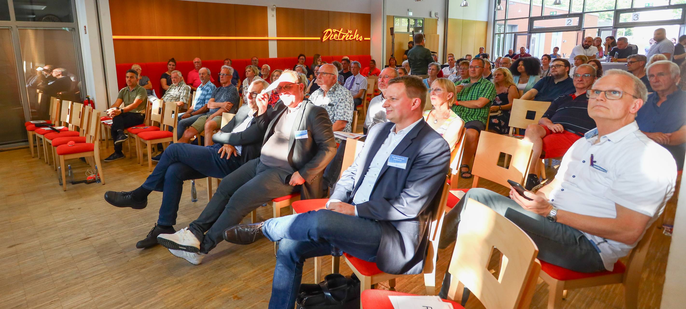 Bezirksforen in Gelsenkirchen starten