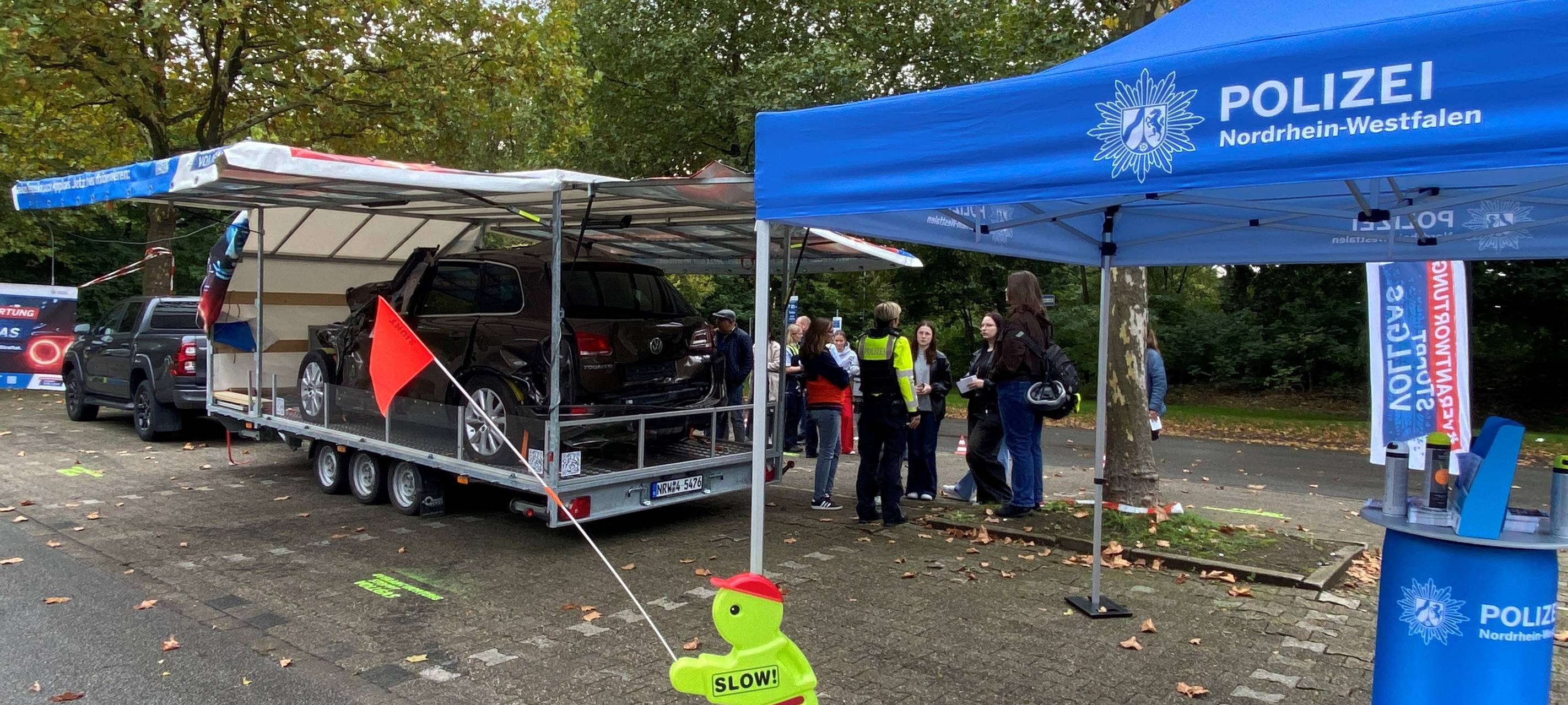 Schock-Auto zeigt Gefahren illegaler Autorennen
