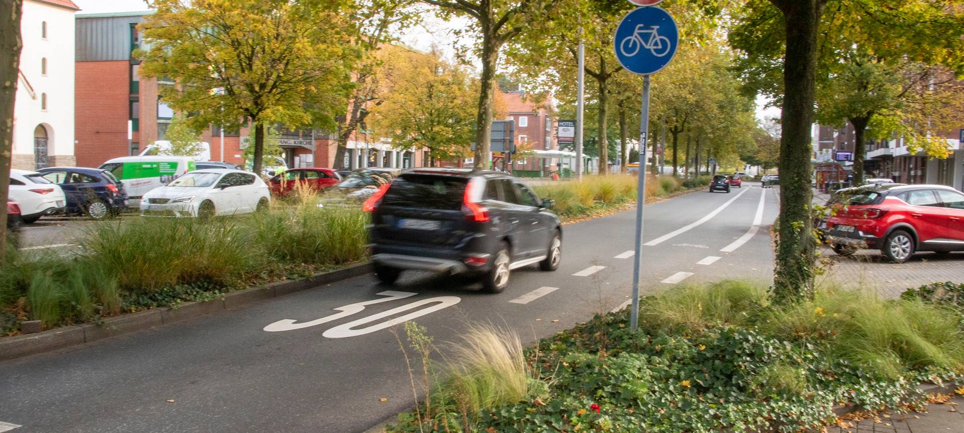 Gladbeck: neue Fahrbahnmarkierungen auf der Humboldtstraße
