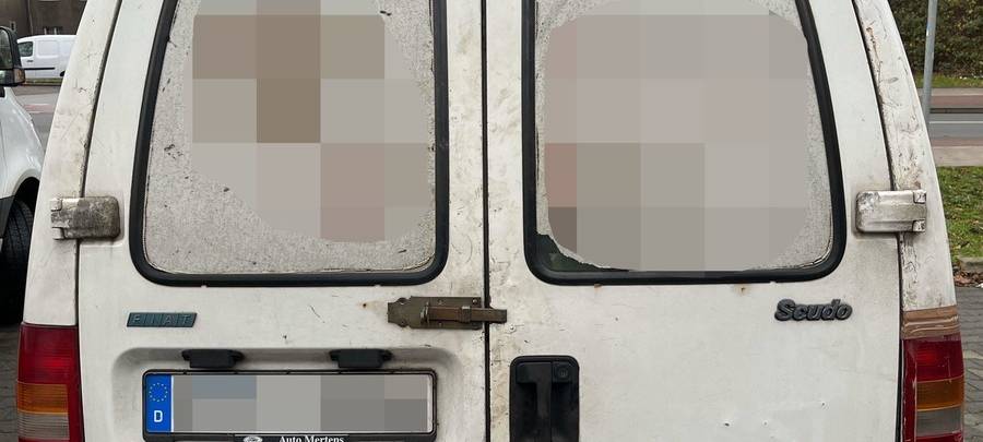 Schrottreifes Auto in Gelsenkirchen aus dem Verkehr gezogen