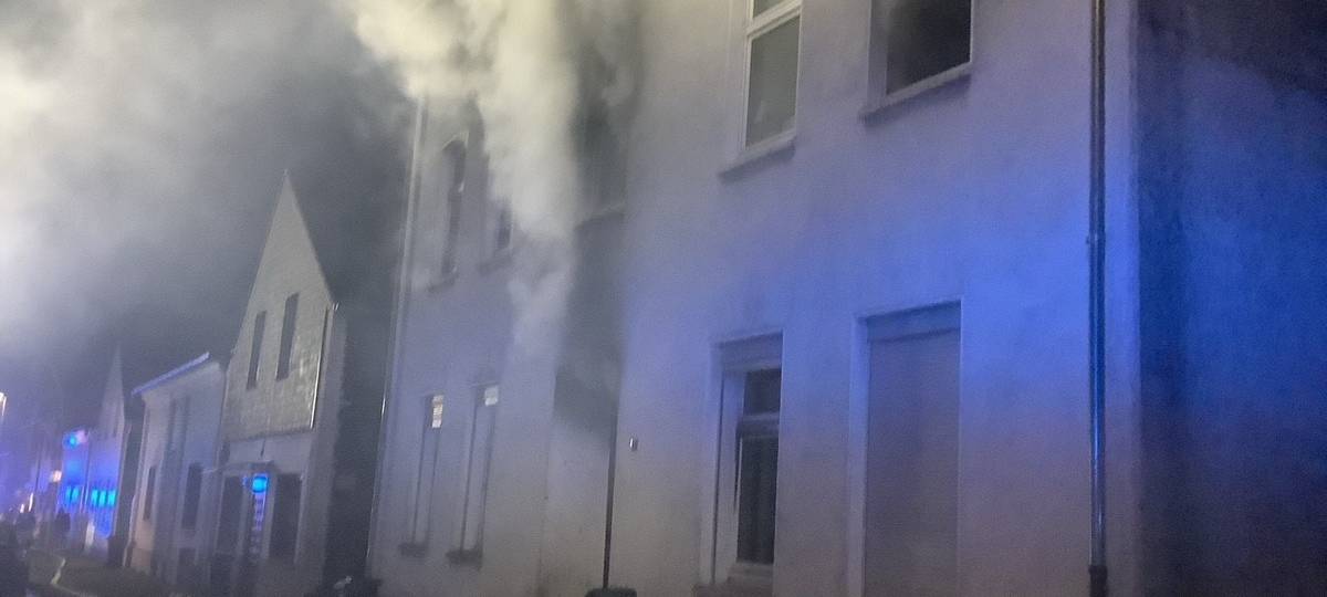 Wohnungsbrand in Gelsenkirchen mit vielen Verletzten