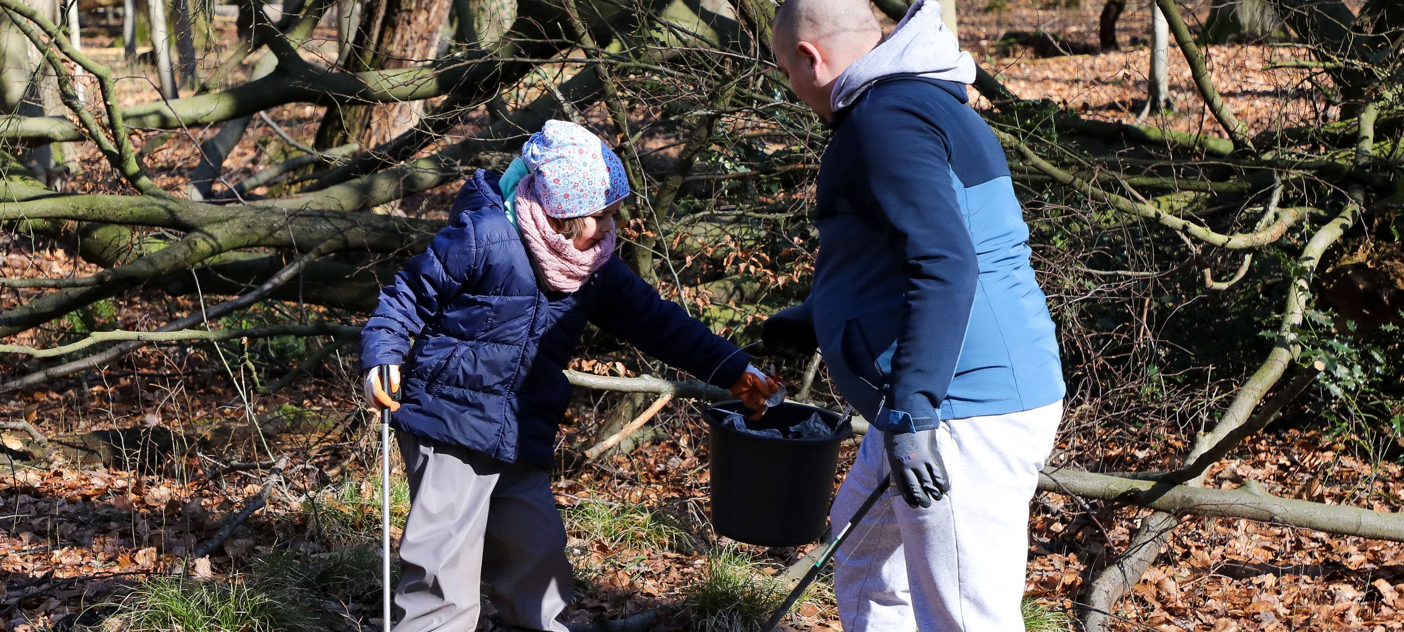 Bottroper Verein "Waldfegen" sammelt über sechs Tonnen Müll