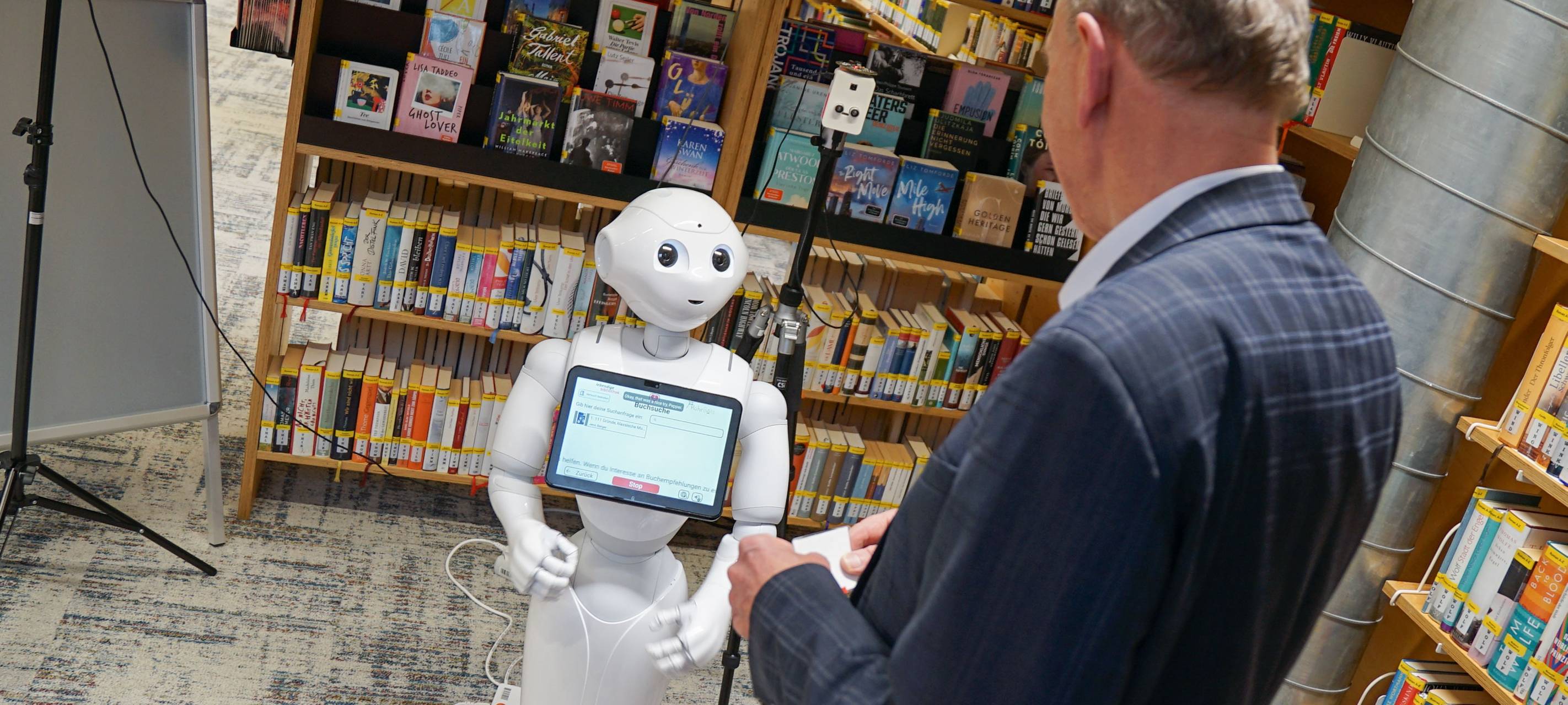 Roboter in der Lebendigen Bibliothek Bottrop