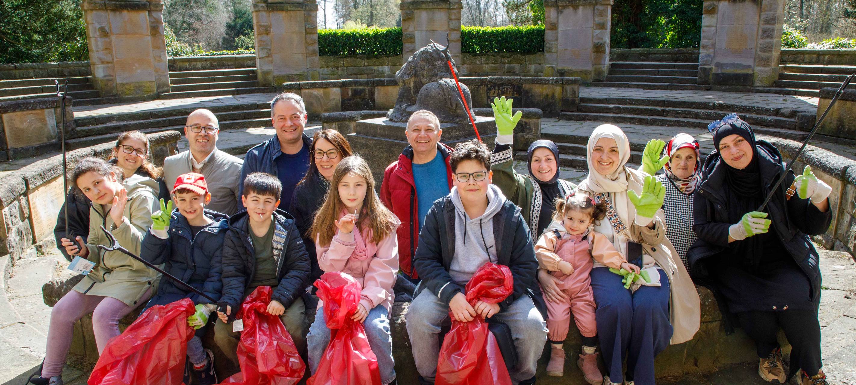 Gladbecker sammeln sechs Tonnen Müll