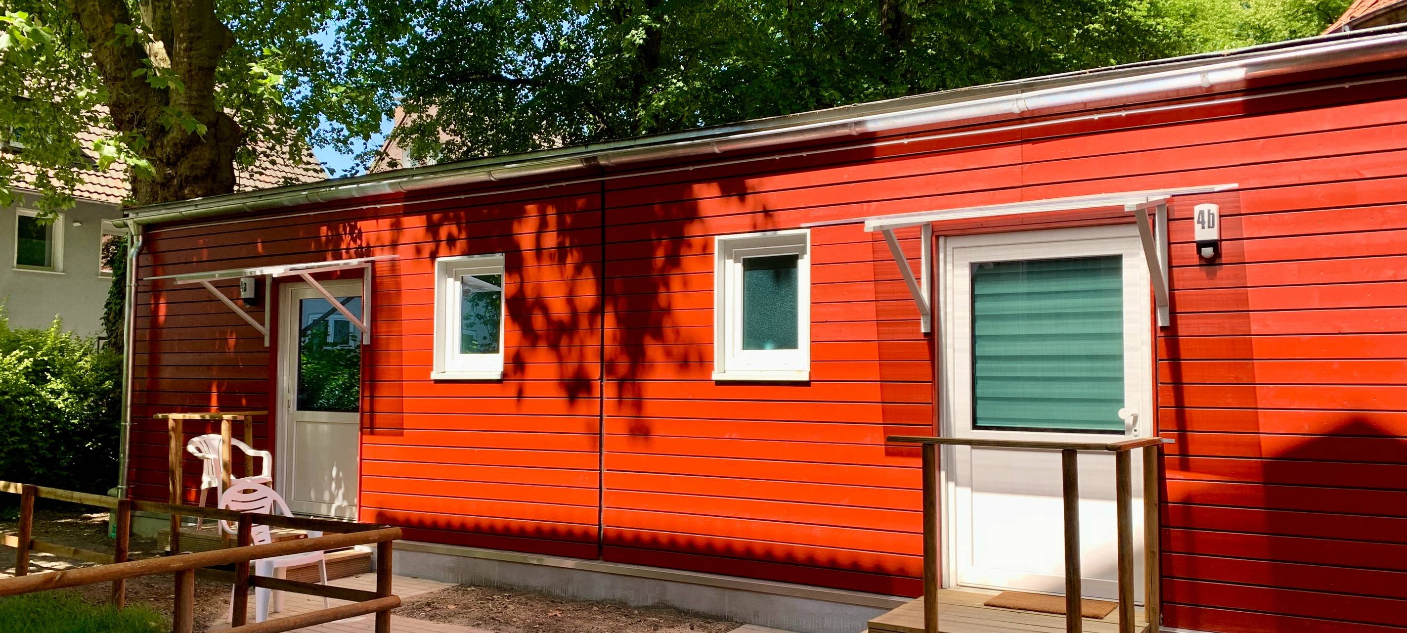 Tiny Häuser für Obdachlose eingeweiht