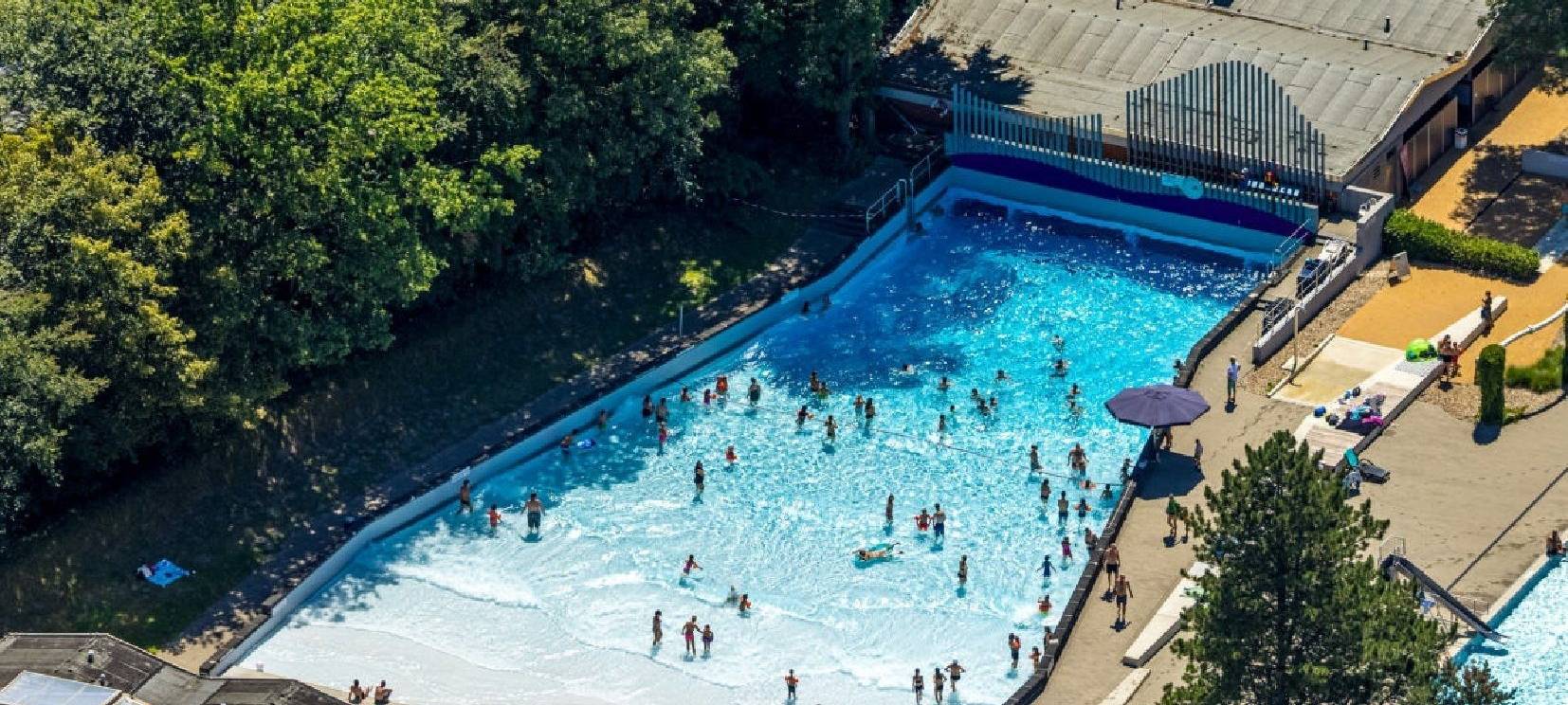 Freibadsaison in den Revierparks bei uns startet