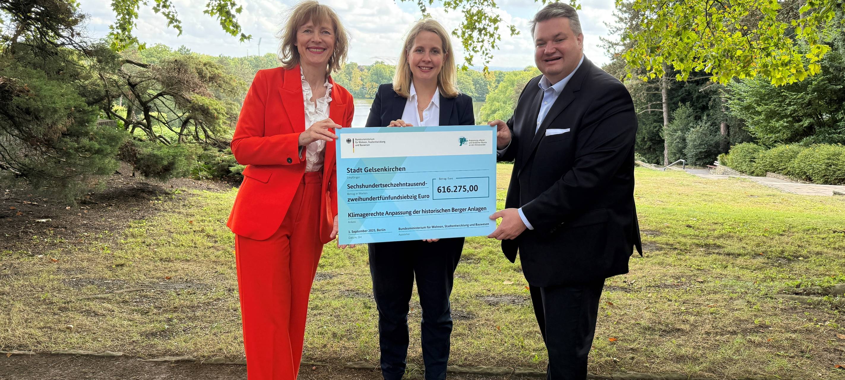 Scheck für Berger Anlagen in Gelsenkirchen überreicht