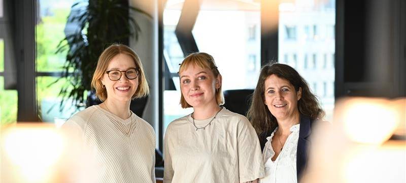 WAZ-Reporterinnen Anja Wölker und Annika Fischer und Radioreporterin Lea Tokarski