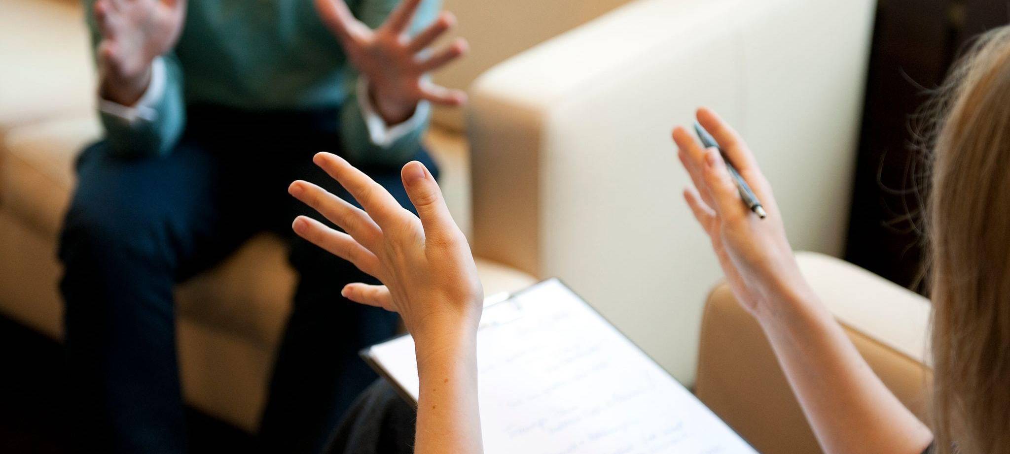 Ein Mann beim Psychiater