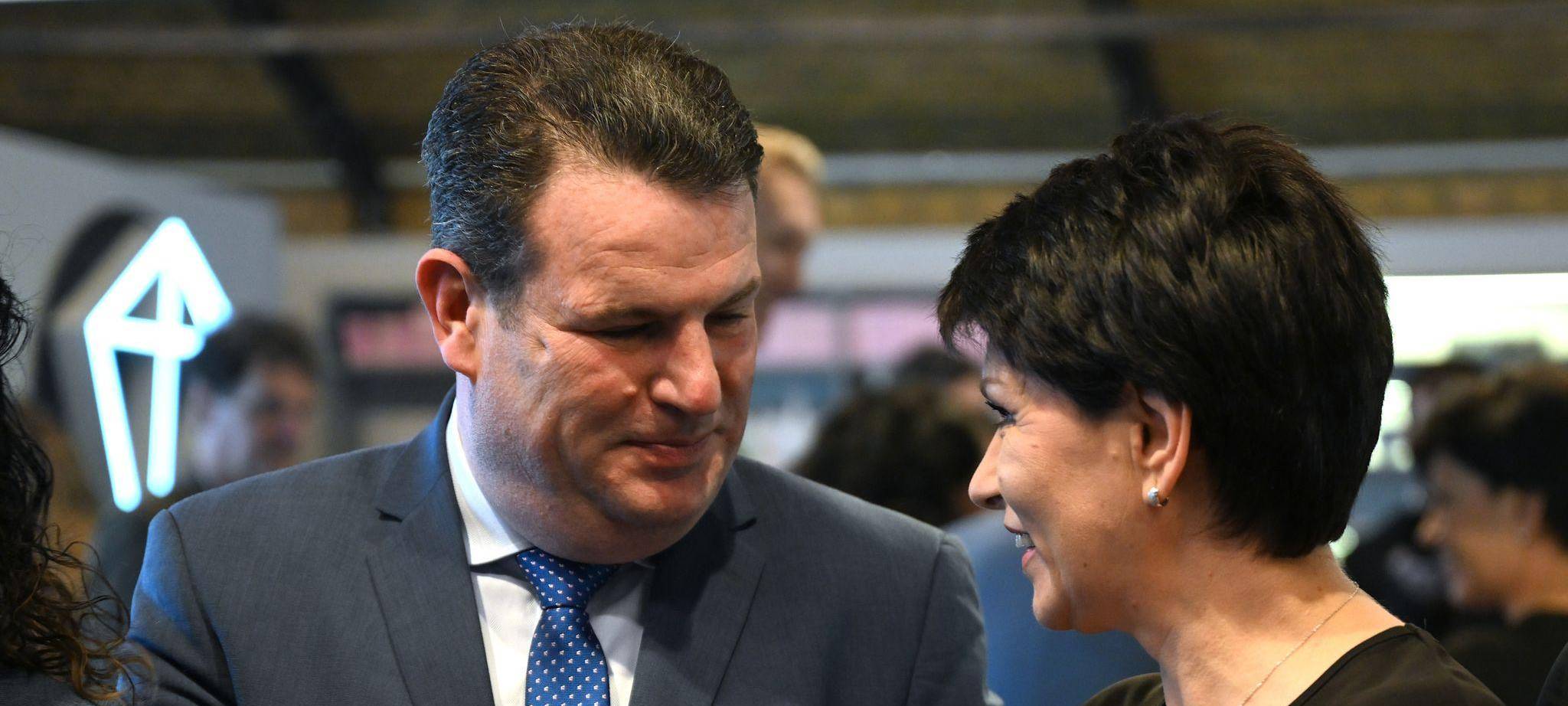 Arbeitsminister Heil besucht ukrainische Geflüchtete