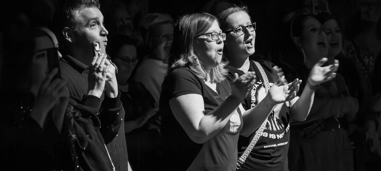 Lichtblicke Weihnachtskonzert: Über 165.000 Euro für den guten Zweck! - Michael Patrick Kelly hautnah