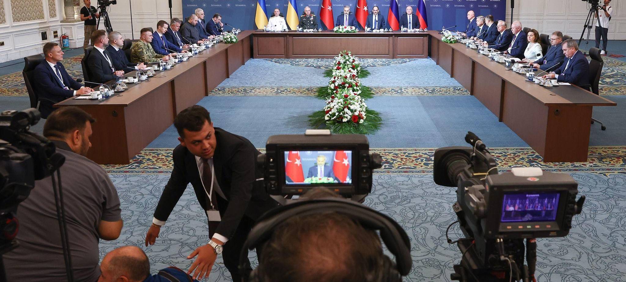 Ukraine-Krieg - Friedensgespräche in Istanbul
