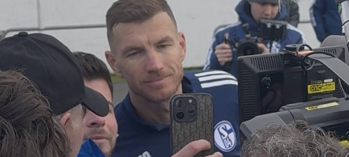 Schalkes Hammertransfer Edin Dzeko löst riesigen Hype aus