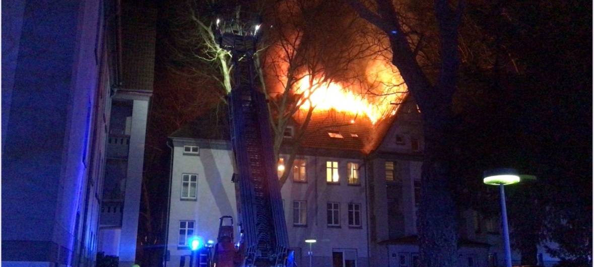Dachstuhlbrand in Ückendorf: Steckt Brandstiftung dahinter?