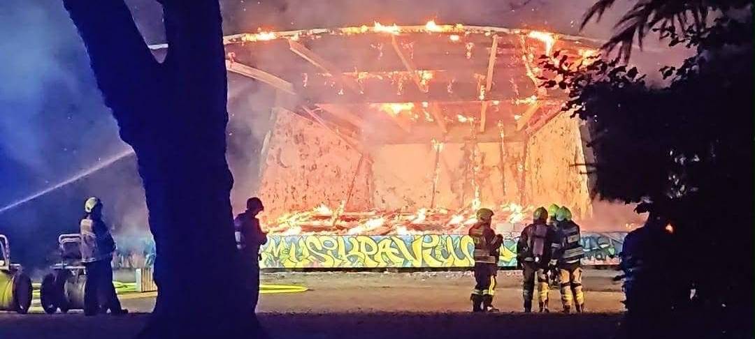 Musikpavillon im Gelsenkirchener Stadtgarten ist abgebrannt