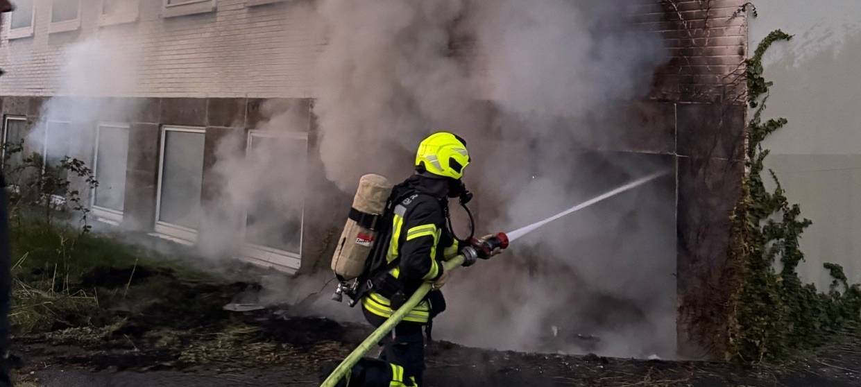 Gelsenkirchen: Feuer in leerstehendem Fabrikgebäude