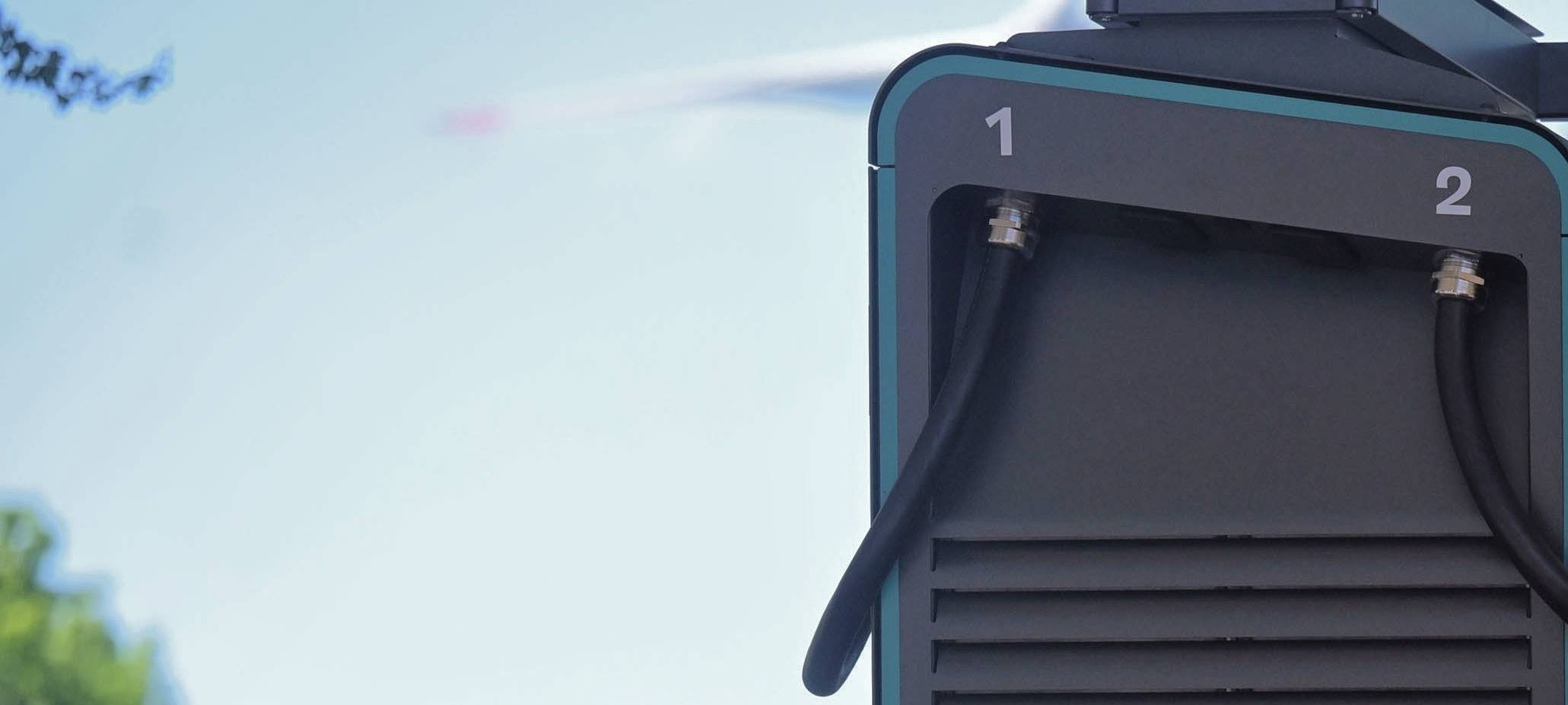 Gelsenkirchen: Diebe schneiden Kabel an Ladesäulen ab